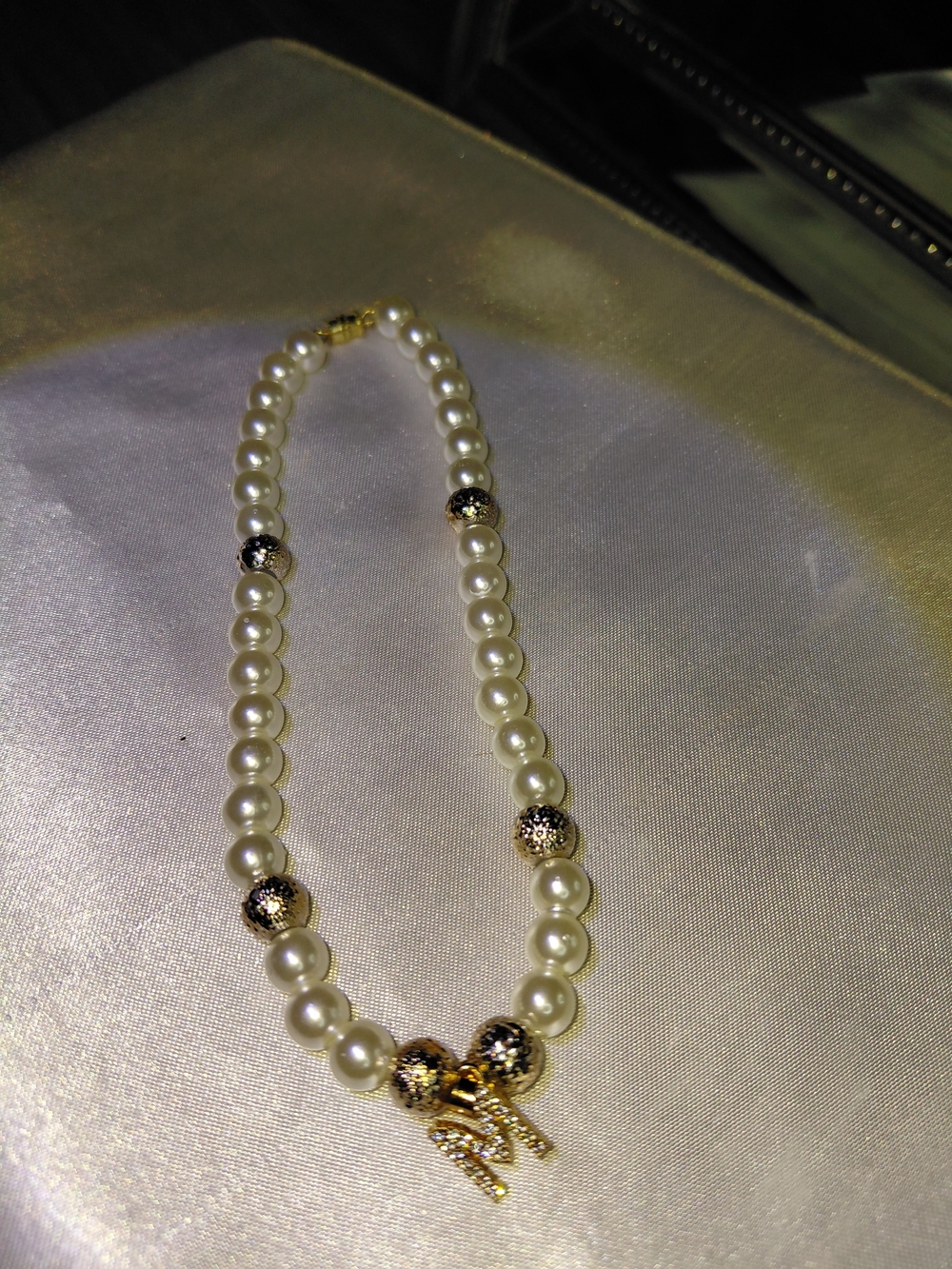Dog FANCY PANTS Faux Pearl Collar